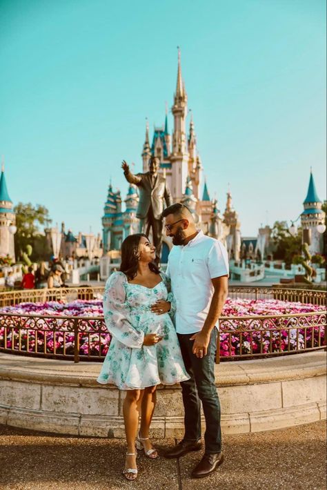 Disney Maternity Photos, Disneyland Maternity Photoshoot, Disney Maternity Photoshoot, Disney Baby Announcement, Disney Pregnancy Announcement, Disney Maternity, Announcement Photoshoot, Disneyland Photography, Baby Announcement Photoshoot