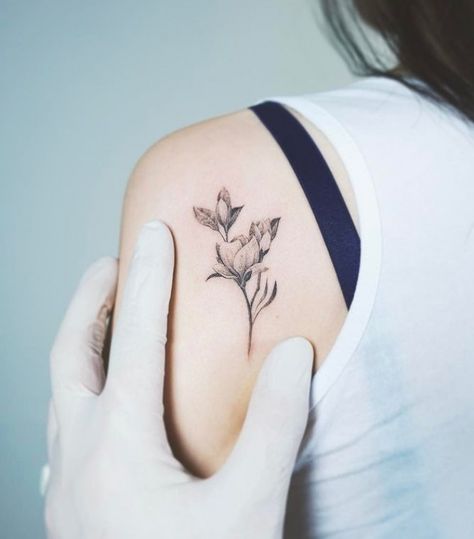 35 Lovely Magnolia Tattoo Designs | Amazing Tattoo Ideas #tattooideas #tattoosforwomen Hand Tattoo Images, Tattoo Son, Magnolia Tattoo, Birth Flower Tattoos, Blossom Tattoo, Large Tattoos, Flower Tattoo Designs, Magnolia Flower, Trendy Tattoos