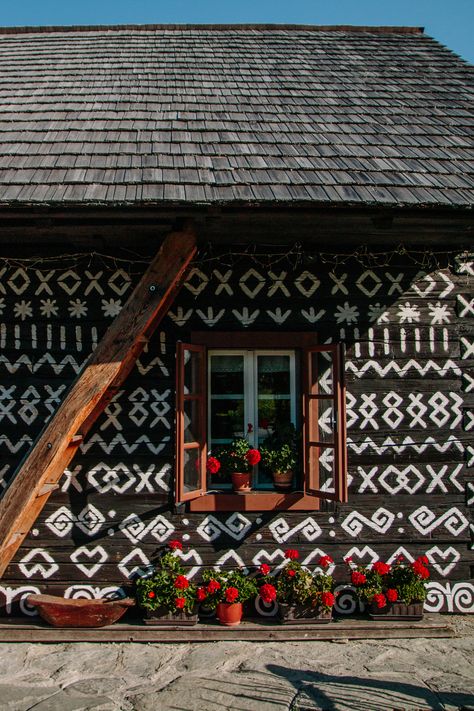 Czech Witchcraft, Slovakian Culture, Slavic Witchcraft, Slovak Culture, Slovak Folklore, Bojnice Castle, Painted Houses, Art Shed, Wood Houses