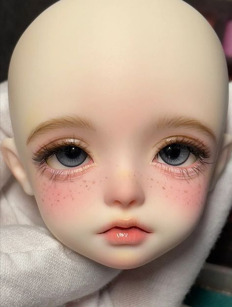 Lol Doll, Bjd Dolls Girls, Doll Aesthetic, Color Pages, Fantasy Art Dolls, Realistic Dolls, Doll Makeup, Doll Painting, Japanese Dolls