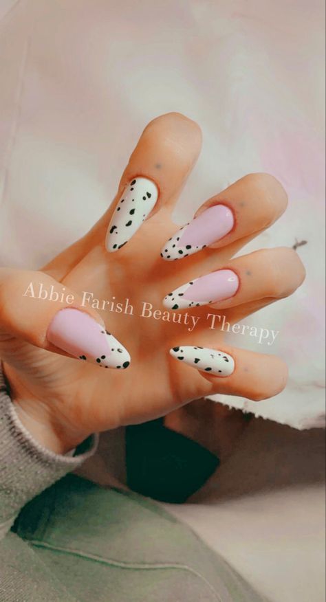 Dalmatian Nail Art, Nails Dalmatian, Dalmatian Print Nails, Dalmatian Nails, Nail Art Spring, Nude Nail Art, Nails January, Nail Vibes, Nails Summer Nails