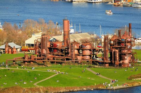 UW professor pushed for revolutionary design at Gas Works Park | In Our Nature Architecture University, Seattle Grunge, Movie In The Park, Interactive Timeline, Grain Elevators, Architecture Program, Lake Union, Electric Boat, Film Locations