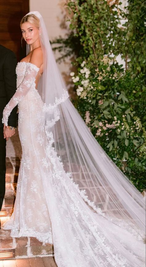 Dreamy Wedding Dress, Classy Wedding Dress, Pretty Wedding Dresses, Fancy Wedding Dresses, Dream Wedding Ideas Dresses, Classy Wedding, Wedding Mood, Long Wedding Dresses, Dreamy Wedding