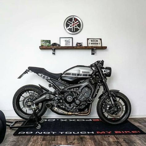 Cb 750 Cafe Racer, Bobber Scrambler, Xjr 1300, Retro Bikes, Yamaha Cafe Racer, Motos Yamaha, Scrambler Custom, Мотоциклы Cafe Racers, Yamaha Bikes