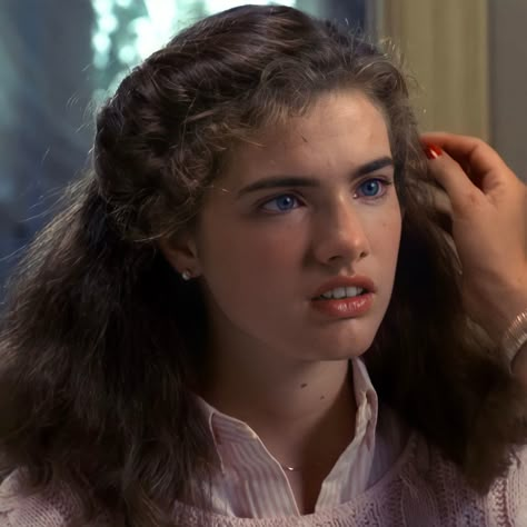 Wes Craven's New Nightmare, Nancy Thompson, 90s Horror Movies, Never Sleep Again, Dream Warriors, New Nightmare, Slasher Film, Film Icon, A Nightmare On Elm Street