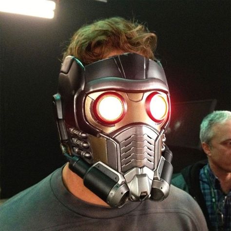 Guardians of the Galaxy Chris Pratt Star-Lord Costume Build Star Lord Mask, Star Lord Comic, Starlord Mask, Star Lord Costume, Star Lord Cosplay, Cosplay Masks, Futuristic Helmet, Video Game Costumes, Cosplay Mask