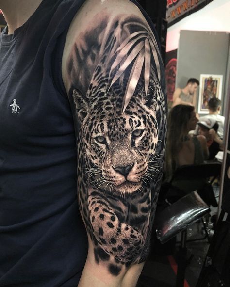 Brilliant Tattoo, Panther Tattoos, Natur Tattoo Arm, Cheetah Tattoo, Jungle Tattoo, Animal Tattoos For Men, Tiger Tattoo Sleeve, Africa Tattoos, Big Cat Tattoo