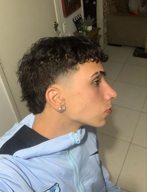 Short Latino Haircuts, Low Burst Fade Mullet, Men Short Hair Fade, Fade Haircut Designs, Taper Fade Short Hair, Hair Stages, Fade Haircut Curly Hair, Short Hair For Boys, Short Fade Haircut