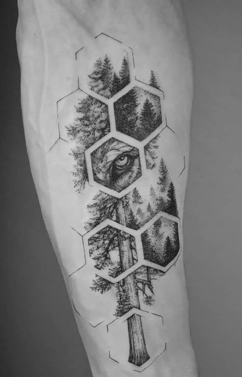 Cool Body Tattoos Men, Nature Tattoo Men, Mens Nature Tattoo, Nature Tattoos Men, Geometric Tree Tattoo, Geometric Tattoo Men, Tree Tattoos For Men, Geometric Nature Tattoo, Men's Shoulder Tattoo