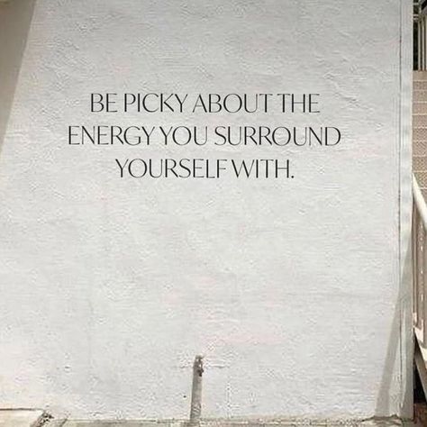 mindset monday 🩵🍀🤗💥👥 what you think, you become. what you feel, you attract. what you imagine, you create. who you surround yourself with MATTERS surround yourself with GOOD people. surround yourself with POSITIVITY. surround yourself with people who are going to CHALLENGE you to be better. YOU become who you surround yourself with. if you want to be SUCCESSFUL - surround yourself with growth minded people. if you want to be HAPPY - surround yourself with positive and upbeat people... To Be Beautiful Means To Be Yourself, Becoming Who You Want To Be, Be Around People Who Make You Better, Who You Surround Yourself With Matters, Are You Who You Want To Be, You Become What You Think, Who You Surround Yourself With, Surrounded By Good People Quotes, You Are Who You Surround Yourself With