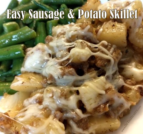 Sausage Recipes Potatoes, Ground Italian Sausage Recipes, Potatoe Dinner Recipes, Sausage And Potatoes Skillet, Ground Sausage Recipes, Turkey Italian Sausage, Sausage And Potatoes, Apple Treats, Potato Skillet