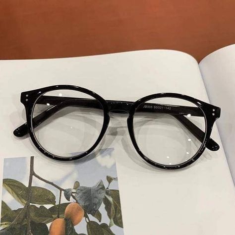 Darkest Academia Aesthetic Outfit Idea #darkestacademia #darkacademia #darkacademiaaesthetic #darkacademiafashion #darkacademiaoutfit #darkacademiastyle Darkest Academia Aesthetic Outfit, Academia Glasses, Black Glasses Aesthetic, Dark Academia Glasses, Darkest Academia Aesthetic, Dark Academia Men, Dark Academia Accessories, Black Rimmed Glasses, Aesthetic Glasses