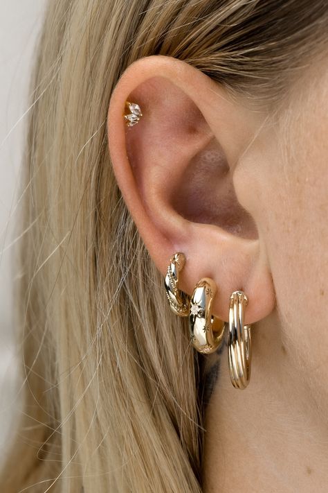 Gold Stacked Earrings Aesthetic, Light Gold Earrings, Gold Ear Stack, Big Gold Earrings, Earring Stacks, Earring Stack, Stacked Earrings, Gold Glam, Chunky Earrings