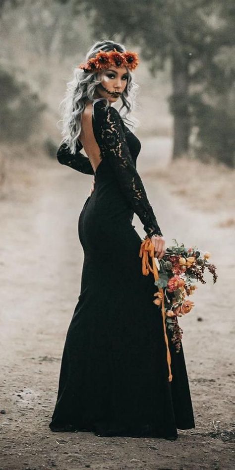 Dark Romance: 24 Gothic Wedding Dresses Moody Wedding Colour Scheme Gothic Wedding Dresses, Halloween Wedding Dresses, Black Wedding Gowns, Halloween Themed Wedding, Gothic Wedding Dress, Black Halloween Dress, Wedding Dress Guide, Goth Wedding, Dark Wedding