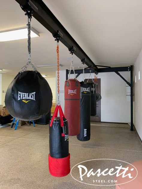 Garage Boxing Gym Ideas, Boxing Room At Home, Boxing Gym Ideas, Garage Boxing Gym, Home Boxing Gym Ideas, Boxing Home Gym, Home Boxing Gym, Boxing Gym Design, Jon Bones Jones