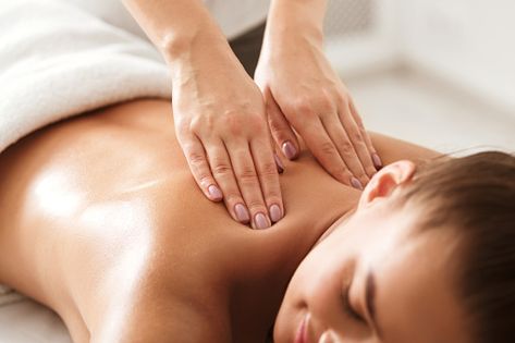 Más de 2.000 imágenes gratis de Spa y Masaje - Pixabay Ayurveda Massage, Massage Images, Remedial Massage, Cupping Massage, Back Massage, Shoulder Massage, Wellness Massage, Swedish Massage, Aromatherapy Massage