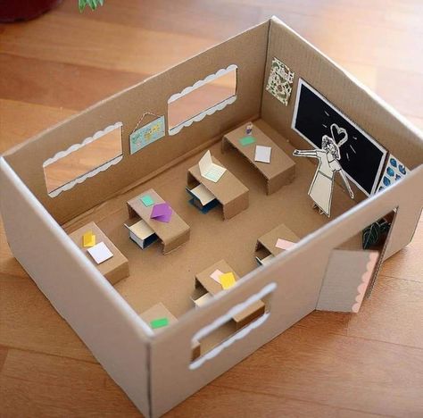 Shoe Box Diorama, Miniature Classroom, Ag Doll House, Shoe Box Crafts, Classroom Layout, Doll Display, Baby Projects, Office Set, Ag Dolls