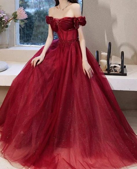 Red Ball Gowns Princess Fairytale, Red Prom Dress Princess, Red Gown For Debut, Red Ball Gown Princesses, Red Debut Gown, Red Fairytale Dress, Red Princess Dress Fairytale, Red Dress Ballgown, Big Dresses Princesses