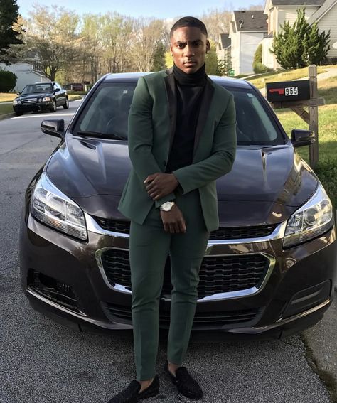 Prom Men Shoes, Emerald Green Prom Suit Black Men, Prom Ideas For Guys, Prom Outfits For Guys Black, Dark Green Prom Suit, Black Men Prom Suits, Homecoming Men Outfit, Prom Ideas Men, Guy Prom Outfits