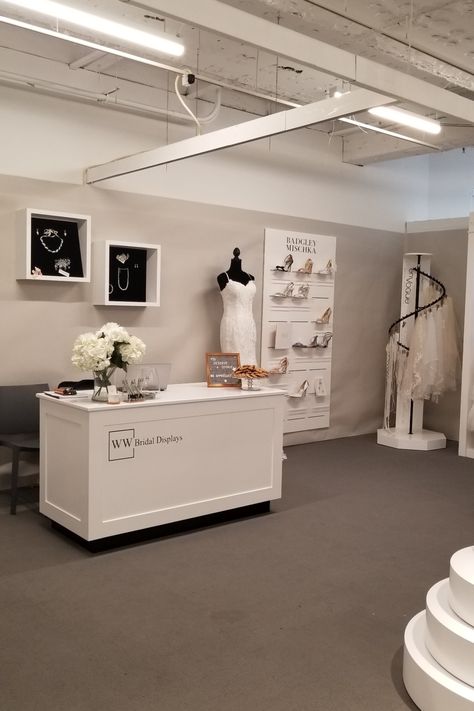 White Boutique Interior, Small Bridal Boutique Interior Design, Wedding Dress Salon Interior, Wedding Dress Store Interior Design, Luxury Bridal Boutique Interior, Wedding Gown Shop Interior, Bridal Shop Interior, Bridal Showroom, Wedding Shadow Box