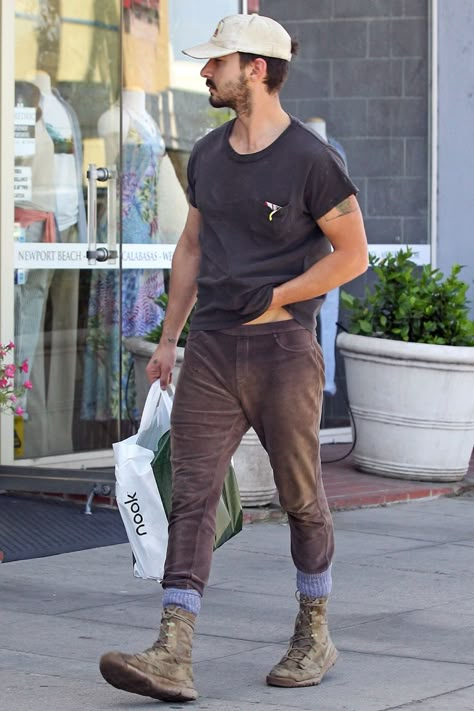 Military Boots Outfit, Shia Labeouf Style, Street Style Vintage, Herren Style, Shia Labeouf, Mens Fashion Streetwear, Military Boots, Men Fashion Casual Outfits, Mens Casual Outfits