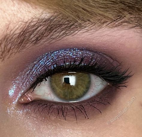 Purple Eye Makeup Green Eyes, Dark Purple Eyeshadow Looks, Purple Eyeshadow Green Eyes, Plum Eyeshadow Looks, Deep Purple Eyeshadow, Purple Eyeshadow Hazel Eyes, Mermaid Eye Makeup, Cool Toned Purple Eyeshadow, Purple Siren Eyes