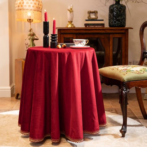 Deep Red Table Cover Soft Velvet Minimalist Table Cloth Custom - Etsy Australia Garden Party Table, Party Table Decor, Table Garden, Minimalist Table, Minimalist Tables, Red Table, Green Table, Rustic Colors, Party Table Decorations