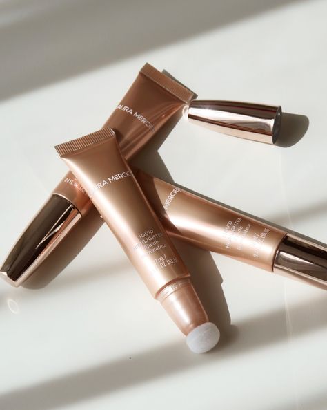 Laura Mercier RoseGlow Liquid Highlighter, Review Laura Mercier Concealer, Smokey Eye Tutorial, Skin Shine, Liquid Makeup, Summer 2025, Liquid Highlighter, Luxury Makeup, Contouring And Highlighting, Fenty Beauty