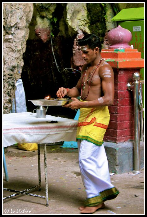 Hindu Priest Hindu Priest, Shiva Mantra, Lord Shiva Mantra, Anatomy Practice, Batu Caves, Indian Man, Dynamic Poses, A Prayer, Art References