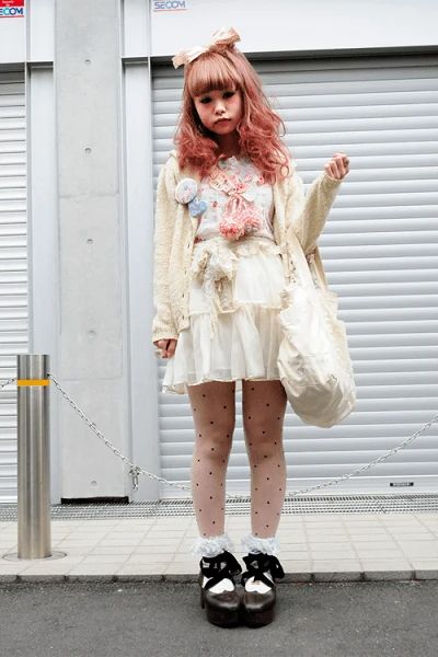 Cult Party Kei Aesthetic, Japanese Vintage Fashion, Cult Party Kei, Hiar Style, Noel Fielding, Harajuku Fashion Street, Kei Fashion, Tokyo Street Fashion, Japanese Street