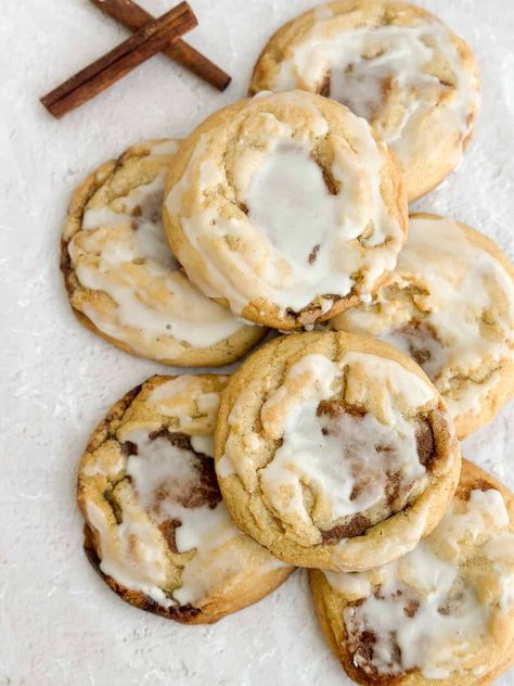 Cinnamon Roll Cake Mix Cookies, Cinnamon Butter Cookies, Easy Cinnamon Roll Cookies, Cinnamon Roll Sugar Cookies Recipe, Cinnamon Roll Cookies Easy, Cinnamon Bun Cookies, Cinnamon Roll Dessert Ideas, Roll Out Cookie Dough Recipe, Nut Roll Cookies