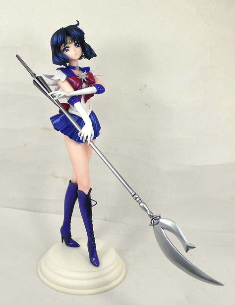 Sailor Saturn Staff, Sailor Moon Figures, Sailor Saturn Cosplay, Geek Aesthetic, Manga Room, Sailor Moons, Saylor Moon, Sailor Pluto, Sailor Moon Wallpaper