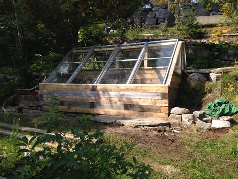 Greenhouse Built Into Hillside, Greenhouse On Slope, Sloped Greenhouse, Hillside Greenhouse, Greenhouse Hillside, Perma Garden, Sunken Greenhouse, House Built Into Hill, Slope Garden