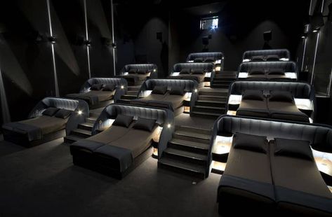 "Pathé Schweiz" Is A Cinema In Switzerland With Beds Instead Of Chairs Bed Cinema, Cinema Room Design, Sala Cinema, Home Theater Room Design, Theater Room Design, Cinema Design, Home Cinema Room, At Home Movie Theater, Home Theater Rooms