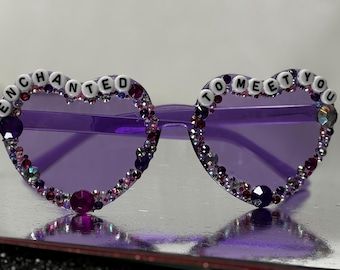 Taylor Swift sunglasses inspred from Speak Now Enchanted Eras Tour Taylor Swift Heart Glasses, Bejeweled Eras Tour, Eras Tour Sunglasses, Speak Now Enchanted, Enchanted Eras Tour, Taylor Swift Sunglasses, Taylor Swift Eras Tour Midnights, Taylor Swift Heart, Eras Tour Midnights