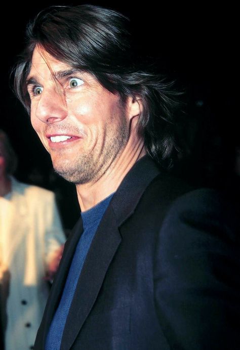 Tom Cruise Funny, Tom Cruise Hot, Ethan Hunt, Funny Tom, Tom Cruise Movies, Funny Wallpaper, Movie Star, Tom Cruise, Funny Pins