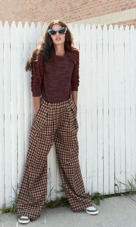 ali stephens by marcus mam for tank volume 7 issue 6 fall 2012 Cute Lounge Outfits, Tartan Fashion, Happy Autumn, Dandy Style, Estilo Boho Chic, Pantalon Large, Linda Farrow, Plaid Pants, Estilo Boho