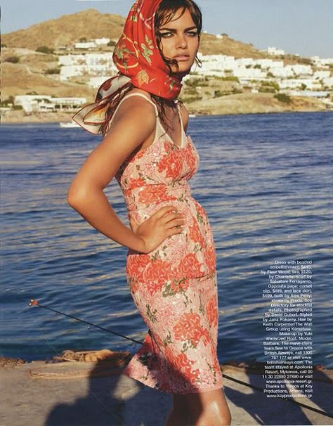 10 david gubert for marie claire au dec 2010 Head Scarf Tying, Ladies Head Scarf, Mode Hippie, Head Scarf Styles, Estilo Chic, Scarf Tying, Mode Vintage, Vintage Beauty, Mode Inspiration