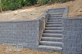 Wall Retaining Wall Steps, Backyard Retaining Walls, Sloped Backyard Landscaping, Building A Retaining Wall, Concrete Retaining Walls, Lake Houses Exterior, Sloped Yard, Sloped Backyard, Landscaping Retaining Walls