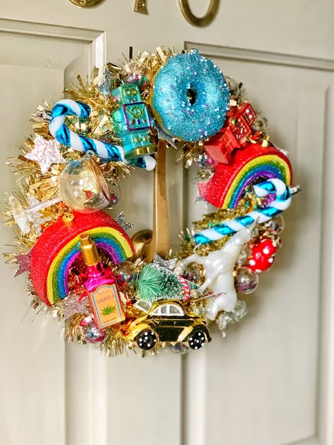 Alternative Christmas Wreath, Funky Christmas Wreath, Whimsical Christmas Wreaths, Quirky Wreath, Maximalist Christmas Decor, Funky Ornaments, Funky Christmas Decor, Colourful Christmas Decorations, Diy Pom Pom Wreath