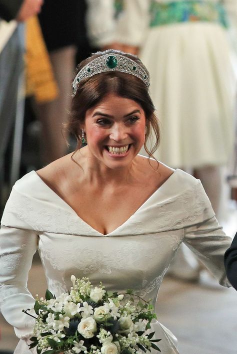 2nd Wedding Dress, Princess Eugene, Savannah Phillips, Second Wedding Dress, Eugenie Wedding, Celebrity Wedding Photos, Regal Style, Funny Wedding Pictures, Jack Brooksbank