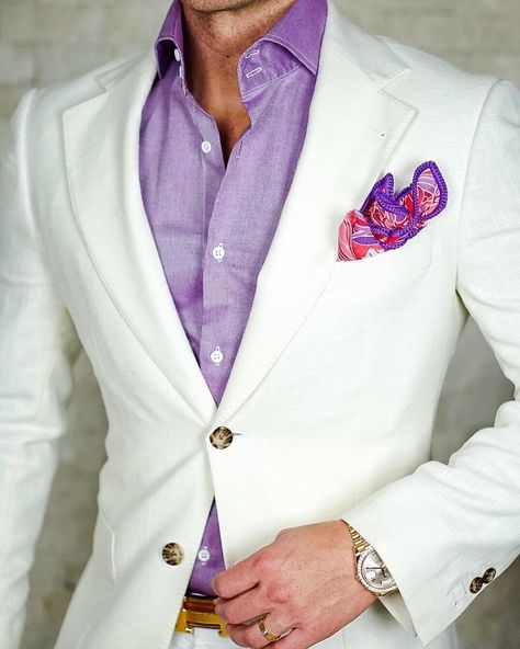 5,040 curtidas, 36 comentários - MEN'S FASHION & STYLE (@mensfashions) no Instagram: “Yes or No? Follow @bestofmenstyle for more - 📸 by @sebastiancruzcouture” Purple Outfits Men, White Tuxedo Wedding, Armani Tuxedo, Lavender Suit, Tuxedo White, White Wedding Suit, Blazer Outfits Men, Wedding Tuxedo, Suits Men Business