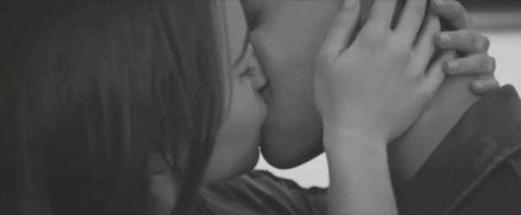 Kiss Love GIF - Kiss Love Couple - Discover & Share GIFs Passion Gif, Kissing Facts, Possessive Boyfriend, Deep Kissing, Perfect Kiss, Hugging Couple, The Pope, I Really Love You, Kissing Couples