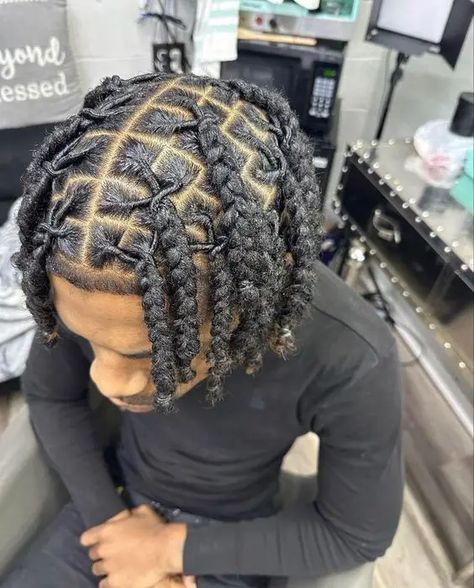 3 Strand Twists: How to Style this Gorgeous Look Men Retwist, Mens Dreadlocks, Dread Updos, Locs Dyed, Women Dreads, Hairstyle Locs, Hairstyles Dreads, Men Dreads, Dreads Men