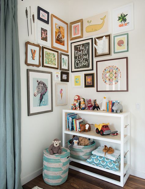 Framed Wall Art Bedroom, Pictures Layout, Corner Gallery Wall, Kids Gallery Wall, White Shelf, Shared Bedroom, Gender Neutral Nursery, Big Boy Room, Reading Corner