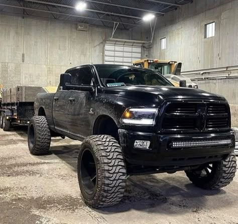 2500 Dodge Ram Lifted, Jacked Up Ram Trucks, Lifted Ram 2500, 4th Gen Cummins, Ram Trucks Lifted, Dodge Ram Lifted, Chevy Trucks For Sale, Dodge Ram Diesel, Dodge Diesel Trucks