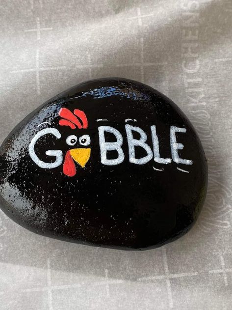 Turkey Painted Rocks Ideas, M&m Painted Rocks Ideas, November Painted Rocks, Autumn Rock Painting, Cute Painted Rocks Ideas, Thanksgiving Rocks Painted Ideas, Thanksgiving Rock Painting Ideas, Fall Rock Painting Ideas Easy, Fall Crafts For Seniors