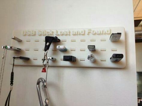 USB lost and found wall Diy Organize, Printer Storage, Usb Drives, Best 3d Printer, Sometimes People, Storage Idea, 3d Printing Education, Thumb Drive, In The Corner