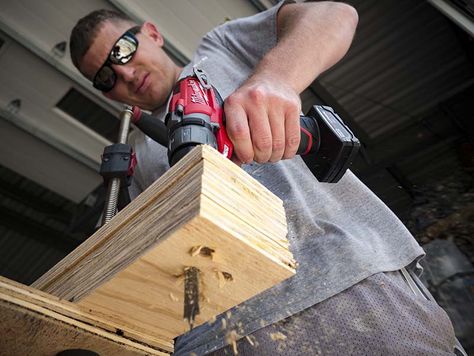 Top 5 Cordless Drill Accessories Every Pro Must Own - Pro Tool Reviews Wood Working Jigs, Cordless Drill Reviews, Home Made Tools, Electric Hand Drill, Table Saw Jigs, Speed Drills, Milwaukee M12, First Day Of Work, Pro Tools