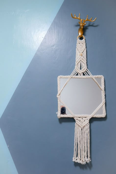 Plant Hanger Tutorials, Diy Macrame Plant Hanger Tutorials, Macrame Making, Mirror Holder, Mirror Macrame, Simpul Makrame, Macrame Bracelet Tutorial, Macrame Plant Hanger Tutorial, Macrame Mirror